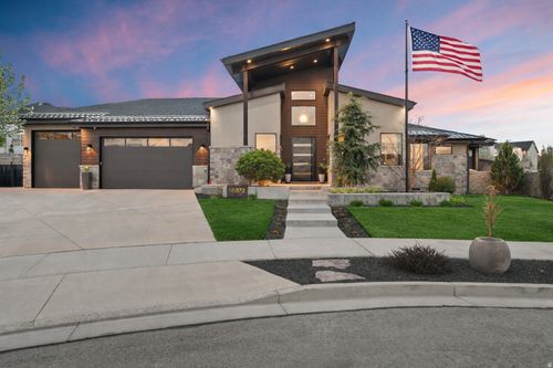 10872 S Reta View Ct, South Jordan, UT, 84095-1252 | Card Image