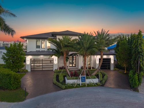 2880 Ne 9th St, Pompano Beach, FL, 33062-4216 | Card Image