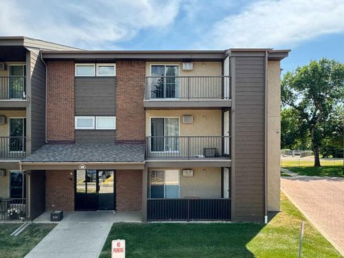 301-420 Columbia Blvd W, Lethbridge, AB, T1K5R4 | Card Image