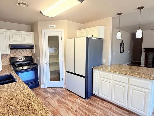 1801 Brittany Ln, Edmond, OK, 73003-3871 | Card Image