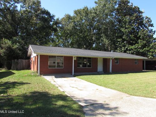 731 Carter Dr, Gulfport, MS, 39507-3800 | Card Image