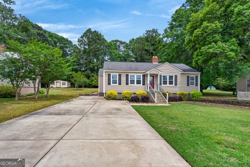 243 Beechwood Cir, Lagrange, GA, 30240-1603 | Card Image
