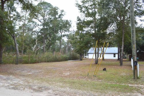 8 John David Dr, Crawfordville, FL, 32327-4436 | Card Image