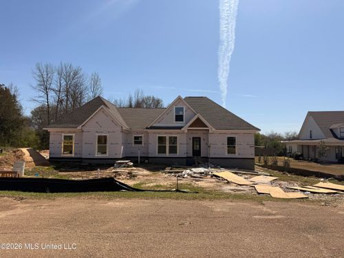 111 Carolina Circle, Senatobia, MS, 38668 | Card Image