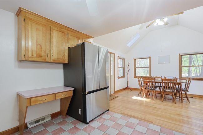 2 Rose Ave, House other with 3 bedrooms, 2 bathrooms and 4 parking in Bellingham MA | Image 7