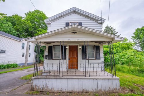 111 N Frankfort St, Frankfort, NY, 13340-1105 | Card Image