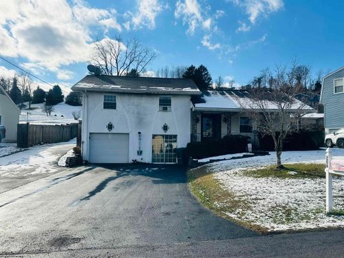 206 Gilbob St, Fairmont, WV, 26554-2021 | Card Image