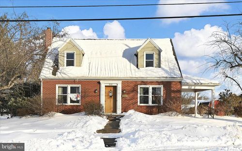 910 Deatrich Ave, MIDDLETOWN, PA, 17057-2823 | Card Image