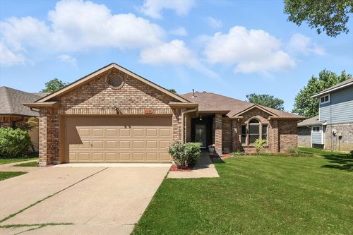 1141 Homestead St, Flower Mound, TX, 75028-2526 | Card Image