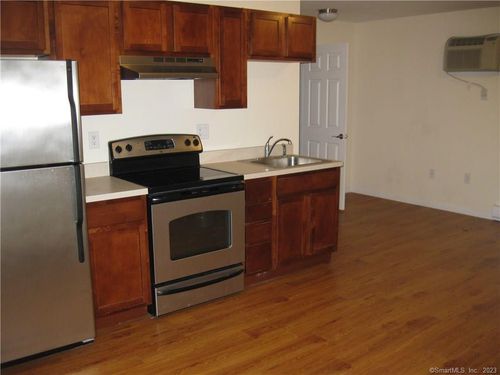 303-7 New St, Danbury, CT, 06810-6511 | Card Image