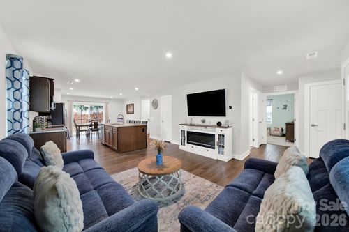 515 Grandiflora Ave, Lancaster, SC, 29720-4737 | Card Image