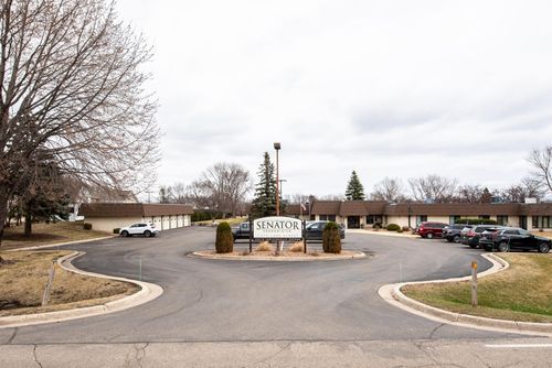 131-1415 Lake St, Alexandria, MN, 56308-2639 | Card Image