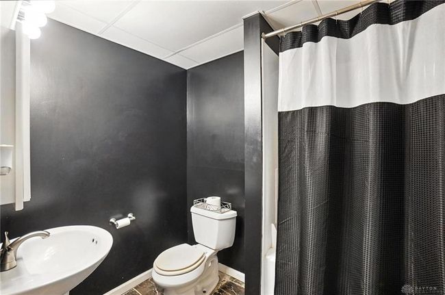 1881 Commonwealth Dr, House other with 3 bedrooms, 2 bathrooms and null parking in Xenia OH | Image 20