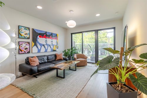 220-2209 S 1st Street, Austin, TX, 78704 | Card Image