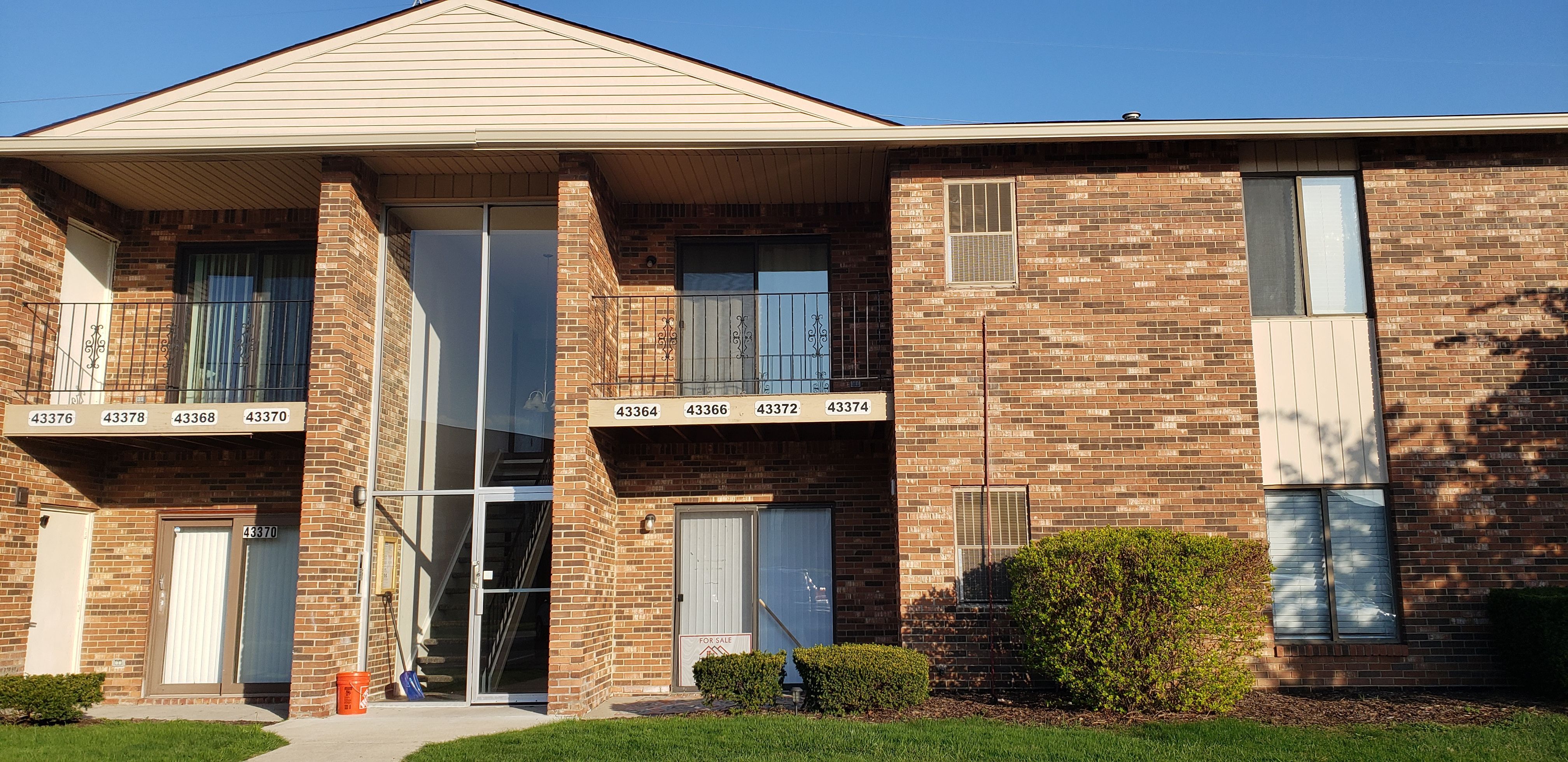 Fountain Dr, Sterling Heights, MI 48313