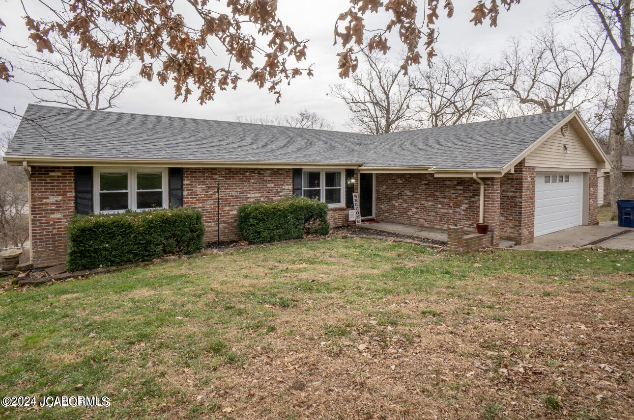 Rustic Ln, Jefferson City, MO 65109