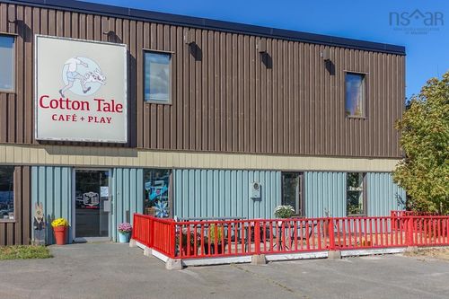 9185 Commercial St, New Minas, NS, B4N3G1 | Card Image