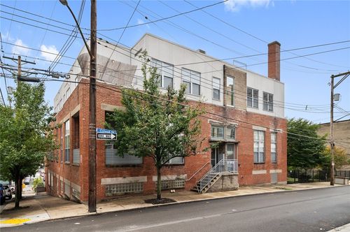 apt-1-1536 Colwell St, Pittsburgh, PA, 15219-5145 | Card Image