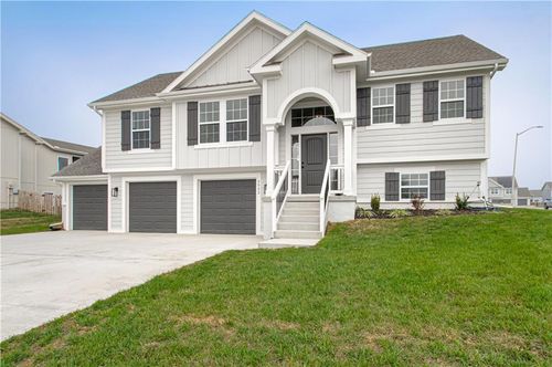 6009 Ne 118th St, Kansas City, MO, 64156-5703 | Card Image