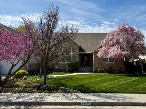 1884 Town And Country Rd, Springville, UT, 84663-3227 | Card Image