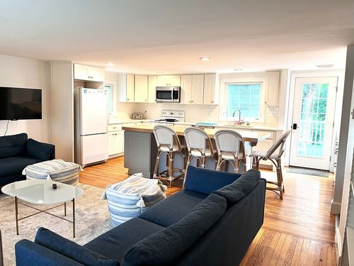 summer-19 Oakland St, Mattapoisett, MA, 02739-2054 | Card Image