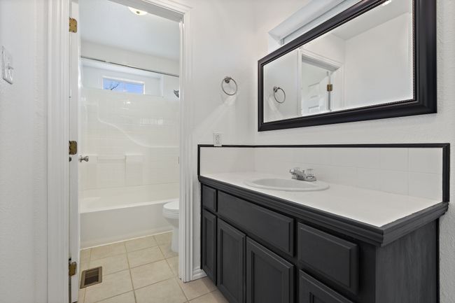 1028 Rs County Road 4261, House other with 3 bedrooms, 3 bathrooms and null parking in Emory TX | Image 34