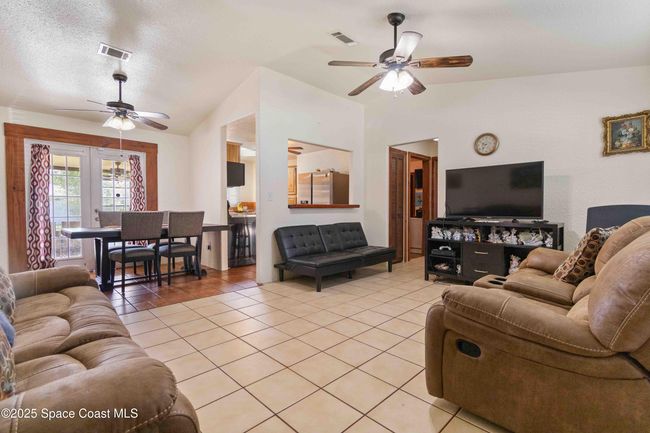 1019 Lee Ave Nw, House other with 3 bedrooms, 2 bathrooms and null parking in PALM BAY FL | Image 4