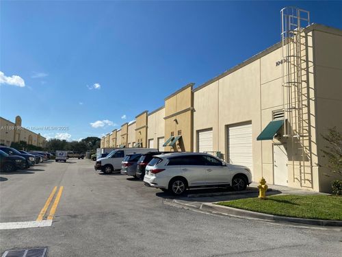 ste-2-10424 W State Road 84, Davie, FL, 33324-4278 | Card Image