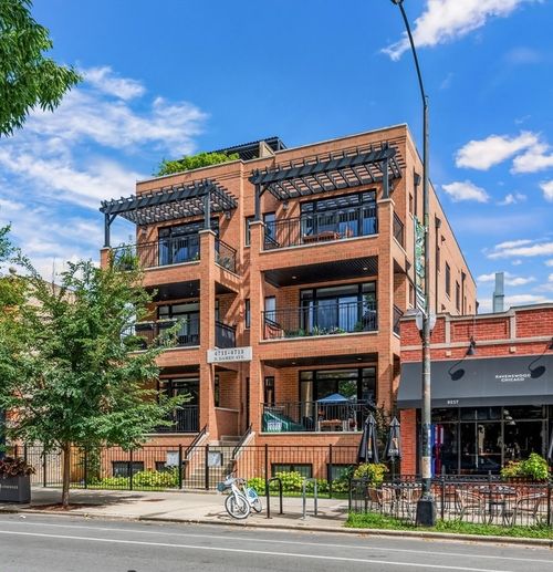 1n-4713 N Damen Ave, Chicago, IL, 60625-1511 | Card Image