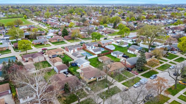 2993 Grange Rd, House other with 3 bedrooms, 2 bathrooms and null parking in Trenton MI | Image 49