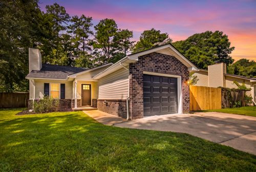 83 Four Iron Ct, Summerville, SC, 29483-2600 | Card Image