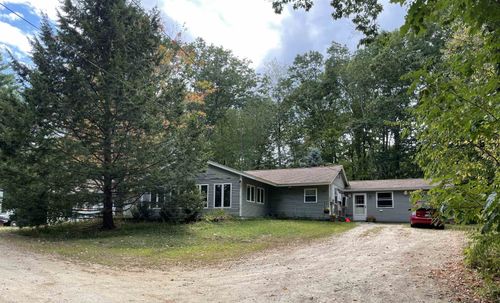 134 Concord Rd, Lee, NH, 03861-6631 | Card Image