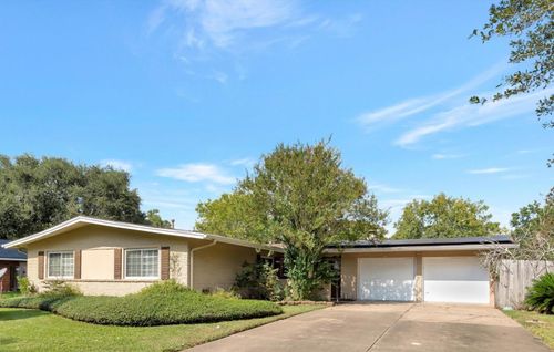 1615 Redway Ln, Houston, TX, 77062-5414 | Card Image