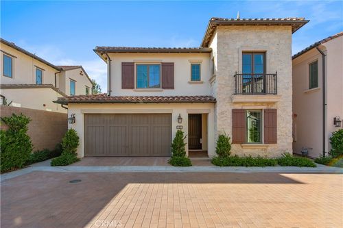 121 Toretta, Irvine, CA, 92602-1879 | Card Image