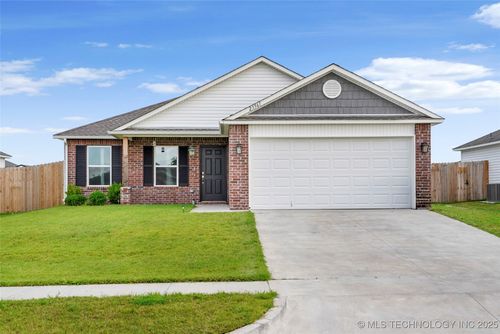 23561 E 114th Ct, Broken Arrow, OK, 74014-6358 | Card Image