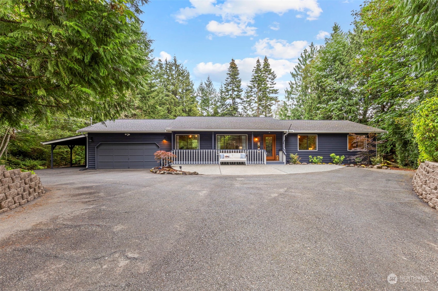 Chris Ln, Kingston, WA 98346