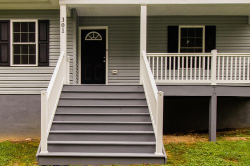 301 S Church St, Woodstock, VA, 22664-1722 | Card Image