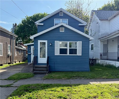 242 W 8th St, Oswego, NY, 13126-3632 | Card Image