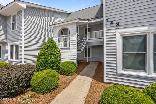 f-123 W Victoria Ct, Greenville, NC, 27834-6688 | Card Image