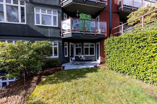 201-2800 Chesterfield Ave, North Vancouver, BC, V7N4M1 | Card Image