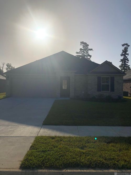 13111 Fowler Dr, Denham Springs, LA, 70706-0593 | Card Image