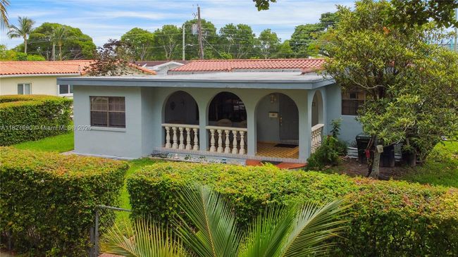 5959 Sw 16 Th Ter, House other with 3 bedrooms, 2 bathrooms and null parking in Miami FL | Image 27