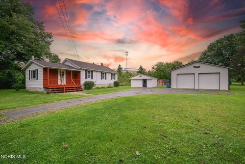29226 Hufford Rd, Perrysburg, OH, 43551-2717 | Card Image