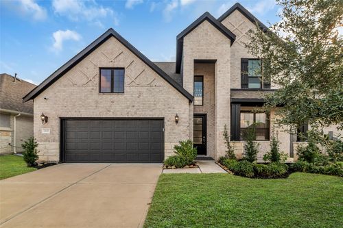 2627 Settler Hill Dr, Fresno, TX, 77545-2318 | Card Image