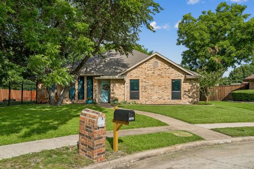 1907 Lansdown Ct, Carrollton, TX, 75010-4014 | Card Image