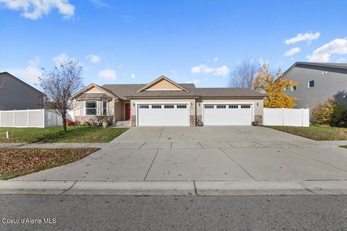 2002 W Freeland Dr, Coeur D Alene, ID, 83815-7084 | Card Image