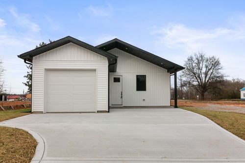 14 Warren St, Paris, TN, 38242-4771 | Card Image