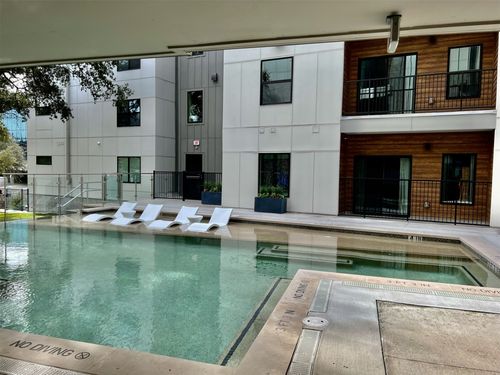 417-2500 Longview Street, Austin, TX, 78705 | Card Image