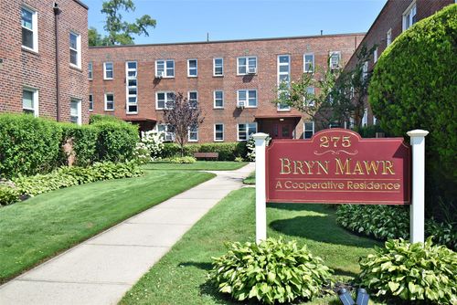 apt-1d-275 Maple Ave, Rockville Centre, NY, 11570-4326 | Card Image