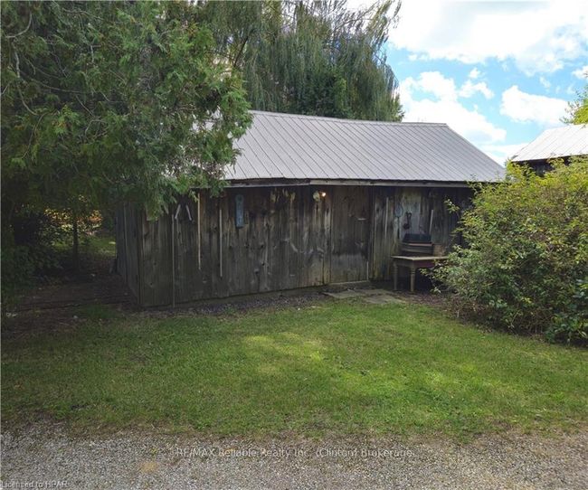 75551 Bluewater Highway, Home with 4 bedrooms, 1 bathrooms and 10 parking in Huron ON | Image 27